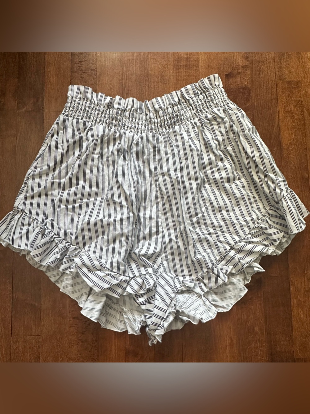 Fashion to Figure Linen Cotton Pinstripe Ruffle Shorts 2XL
